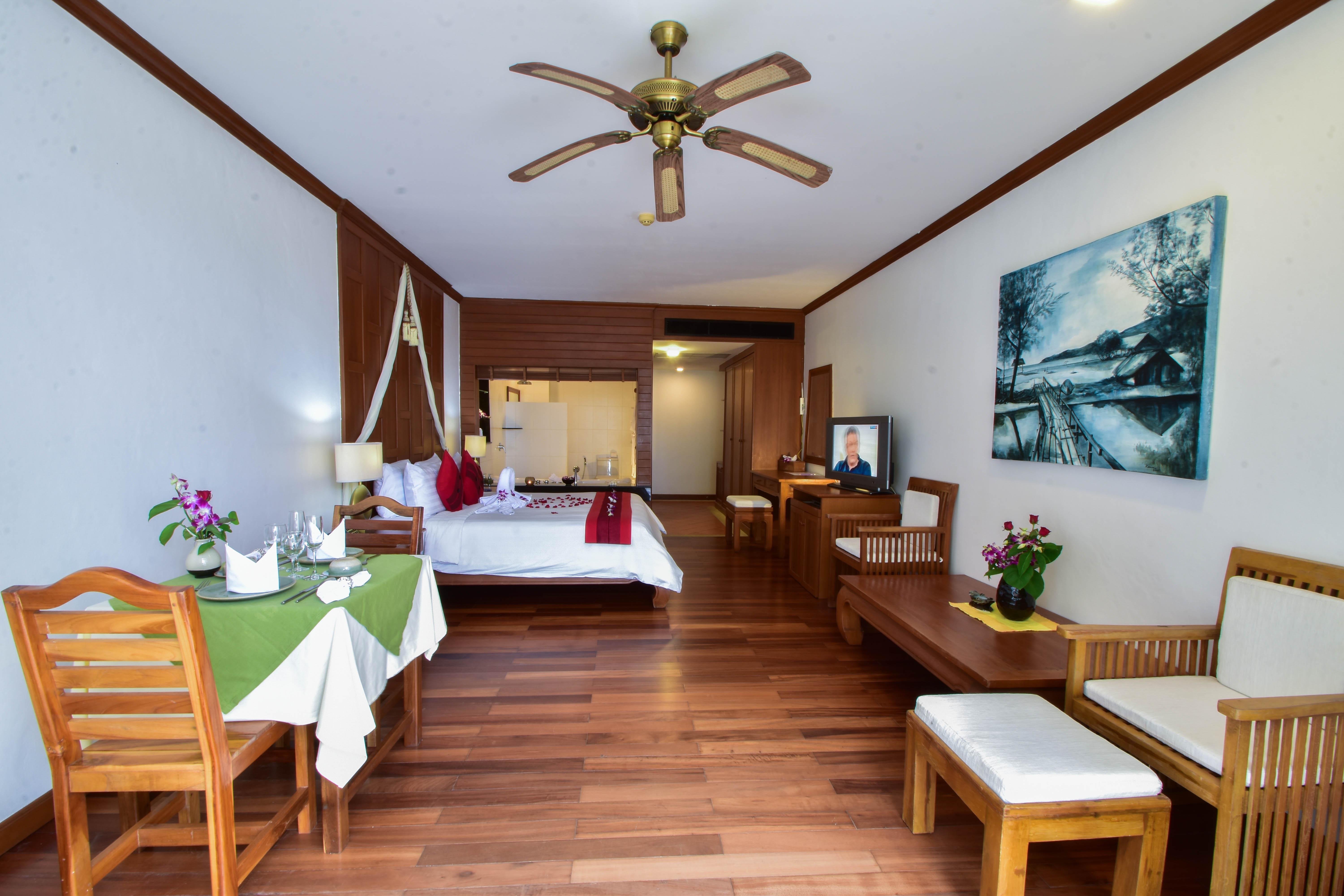 Layalina Hotel Камала Бийч Екстериор снимка